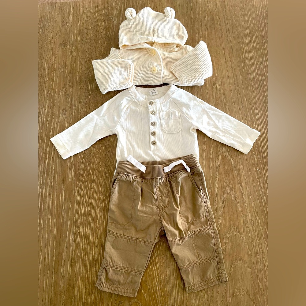 3 pieces set in different brand 3-6 months.